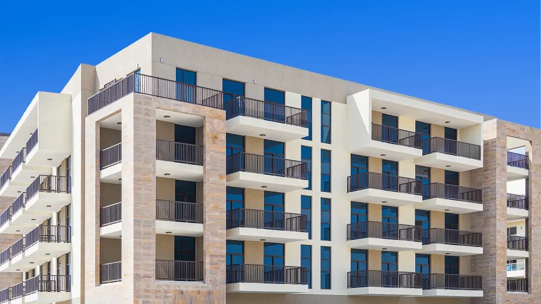 RR Residence - Image 2