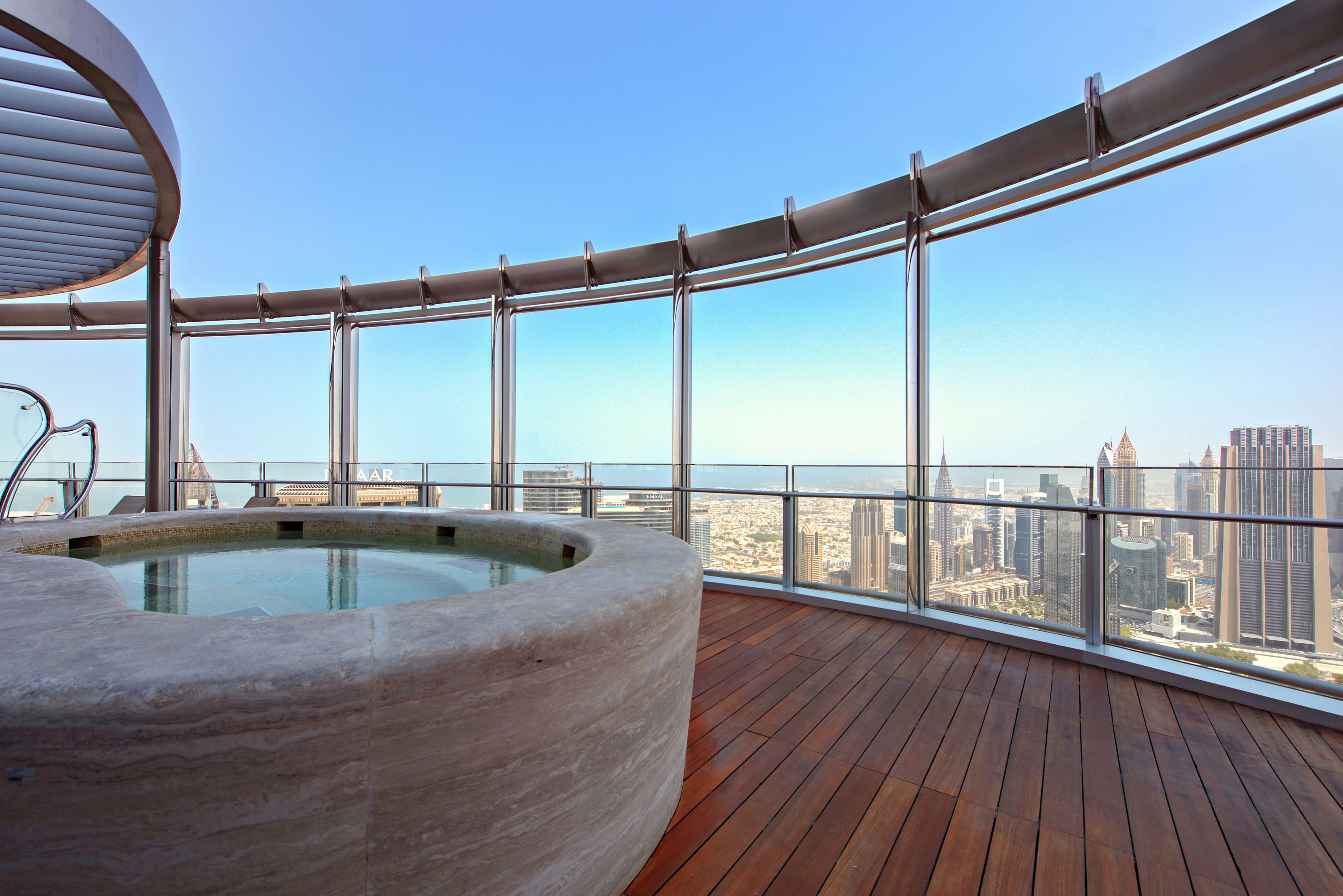 THE RESIDENCES BURJ KHALIFA - Image 2