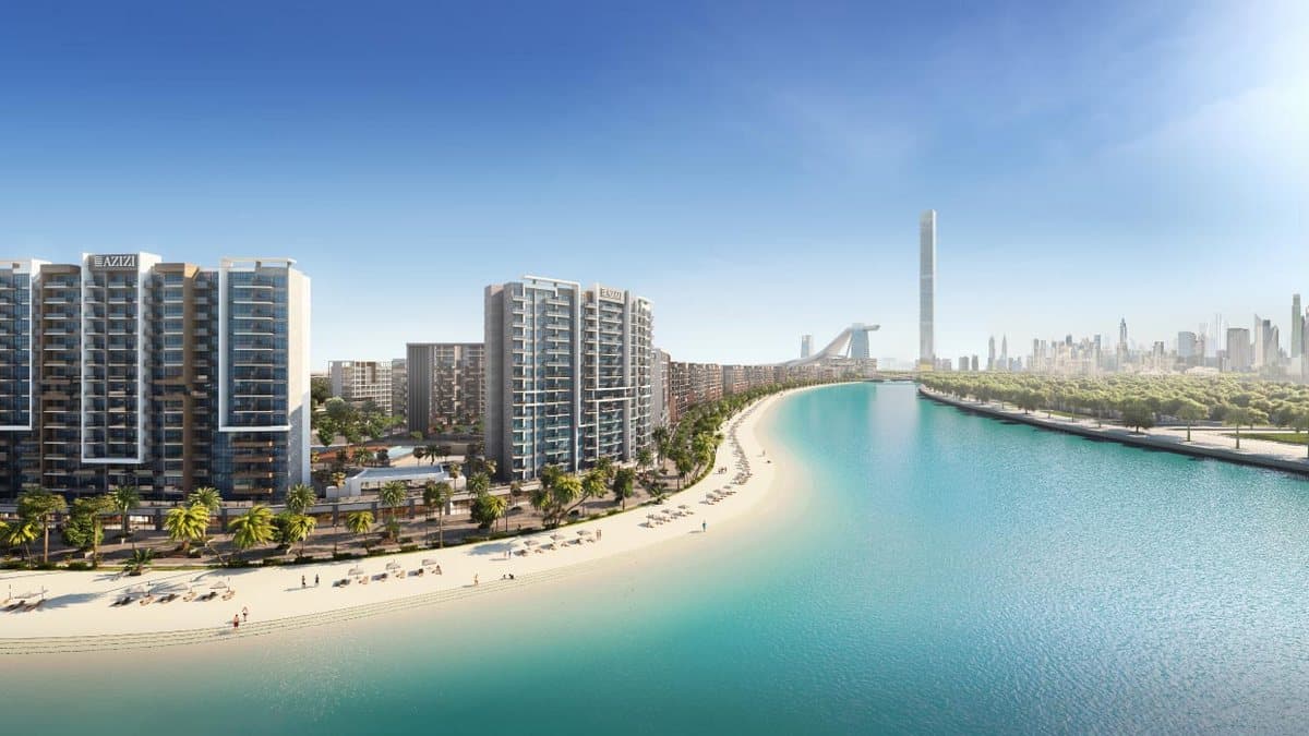Riviera 32 - Image 2