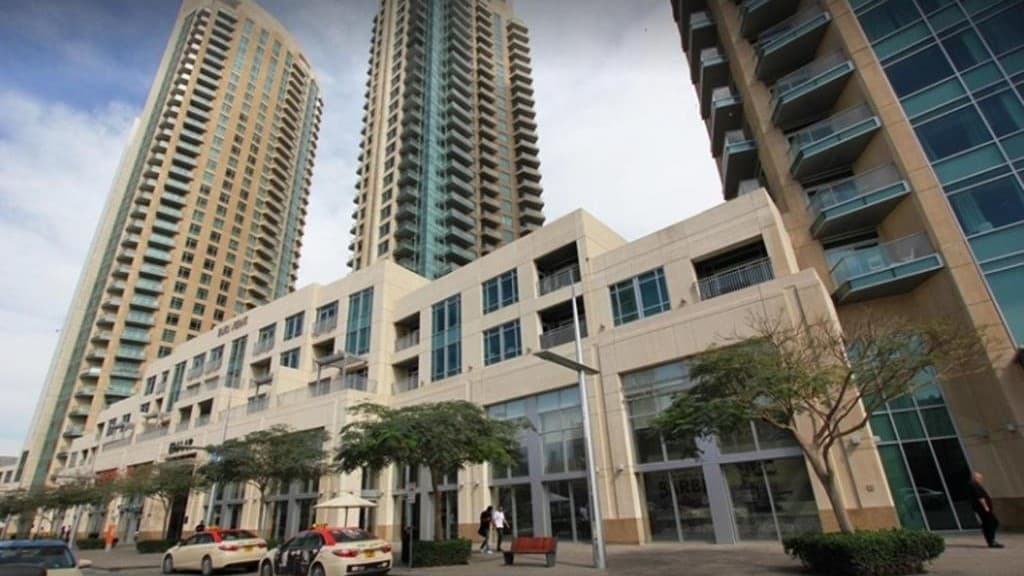 Burj Views - Image 1