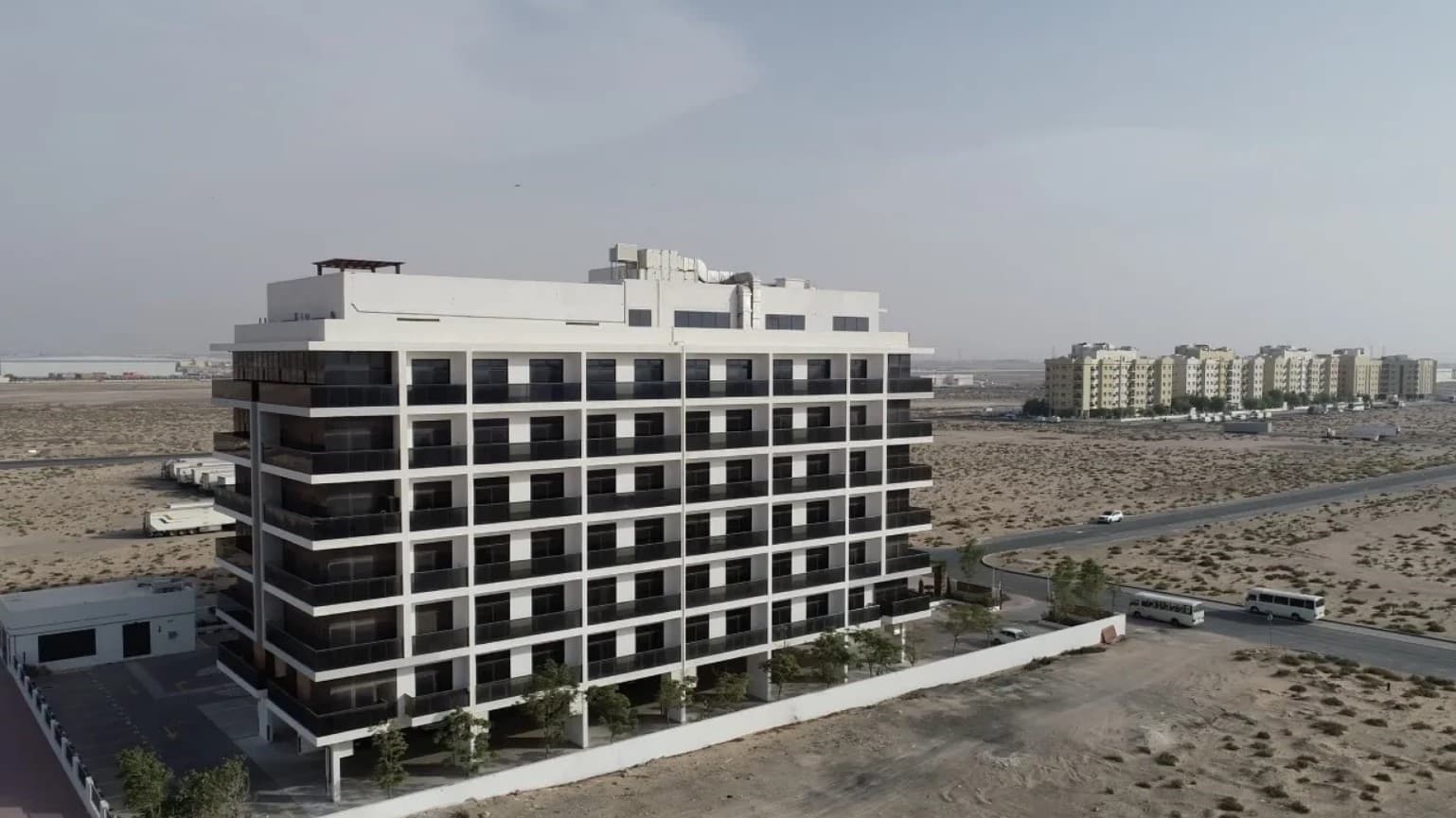 Al Haseen Residences 1 - Image 2