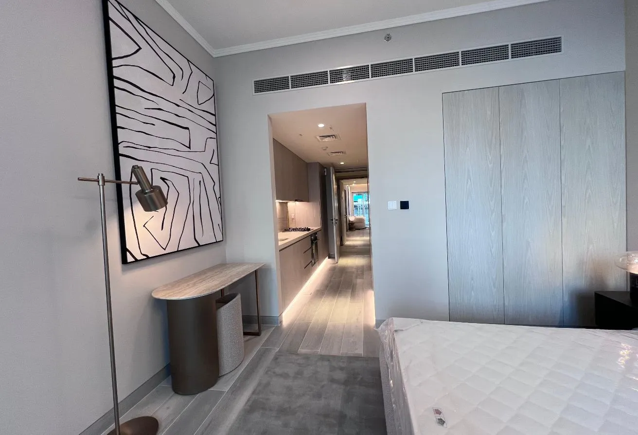 GENUINE RESALE l INVESTOR DEAL l HIGH FLOOR
